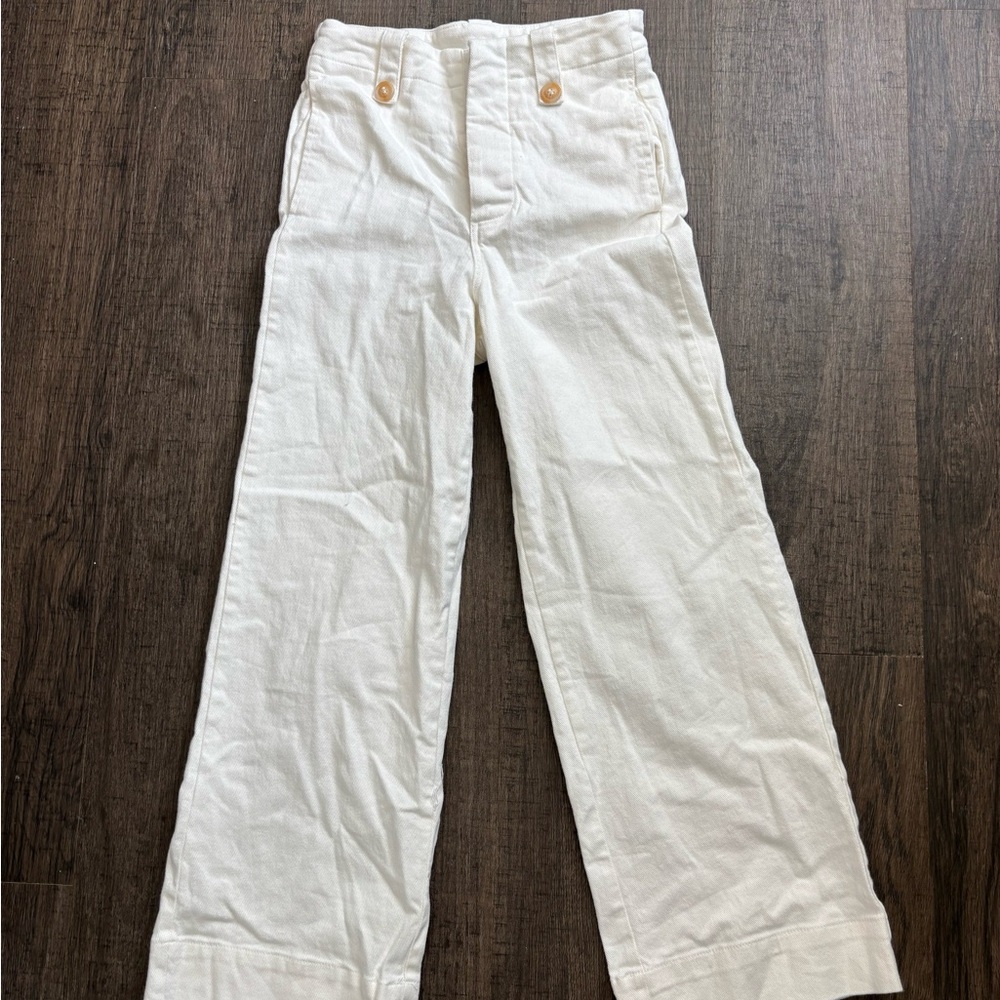 Woman’s White Boutique Pants